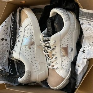 Brand New with Box Vintage Havana Perforated Sneaker